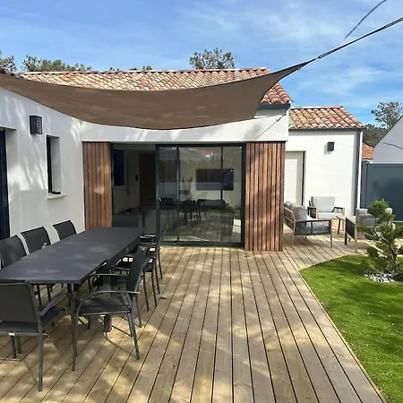 Sous Les Pins Avec Et Acces Prive A La Holiday home *